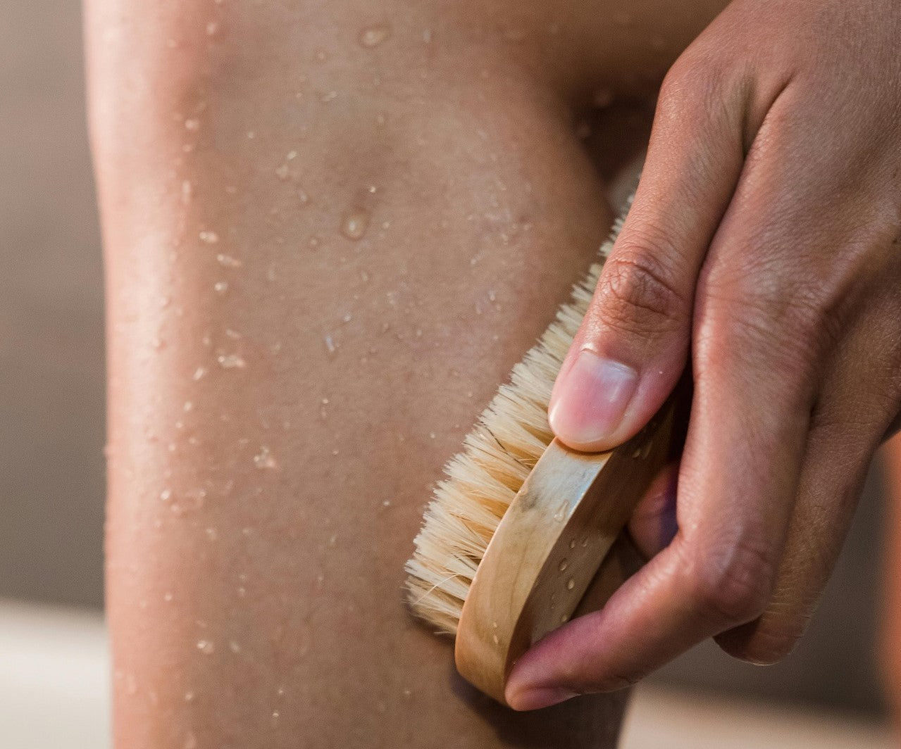 pazzola dry brushing Iodase con setole naturali per esfoliazione corpo a secco